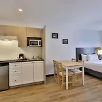 Hotel Newstar Montreal